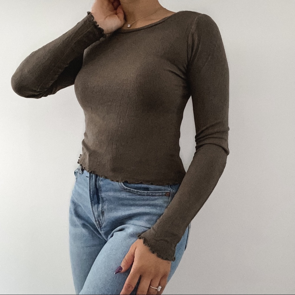 Olive green lettuce cut tee